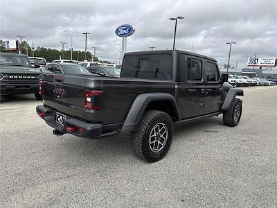 Used 2024 Jeep Gladiator - photo 1