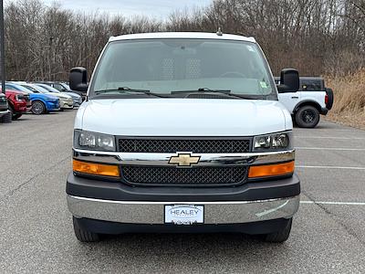 Used 2022 Chevrolet Express 2500 - photo 1