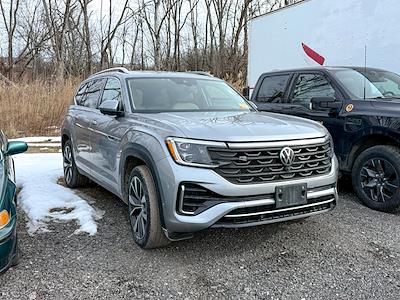 Used 2024 Volkswagen Atlas - photo 1