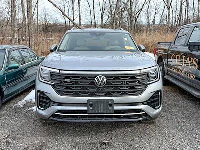 Used 2024 Volkswagen Atlas - photo 1