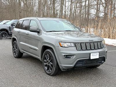 Used 2020 Jeep Grand Cherokee - photo 1