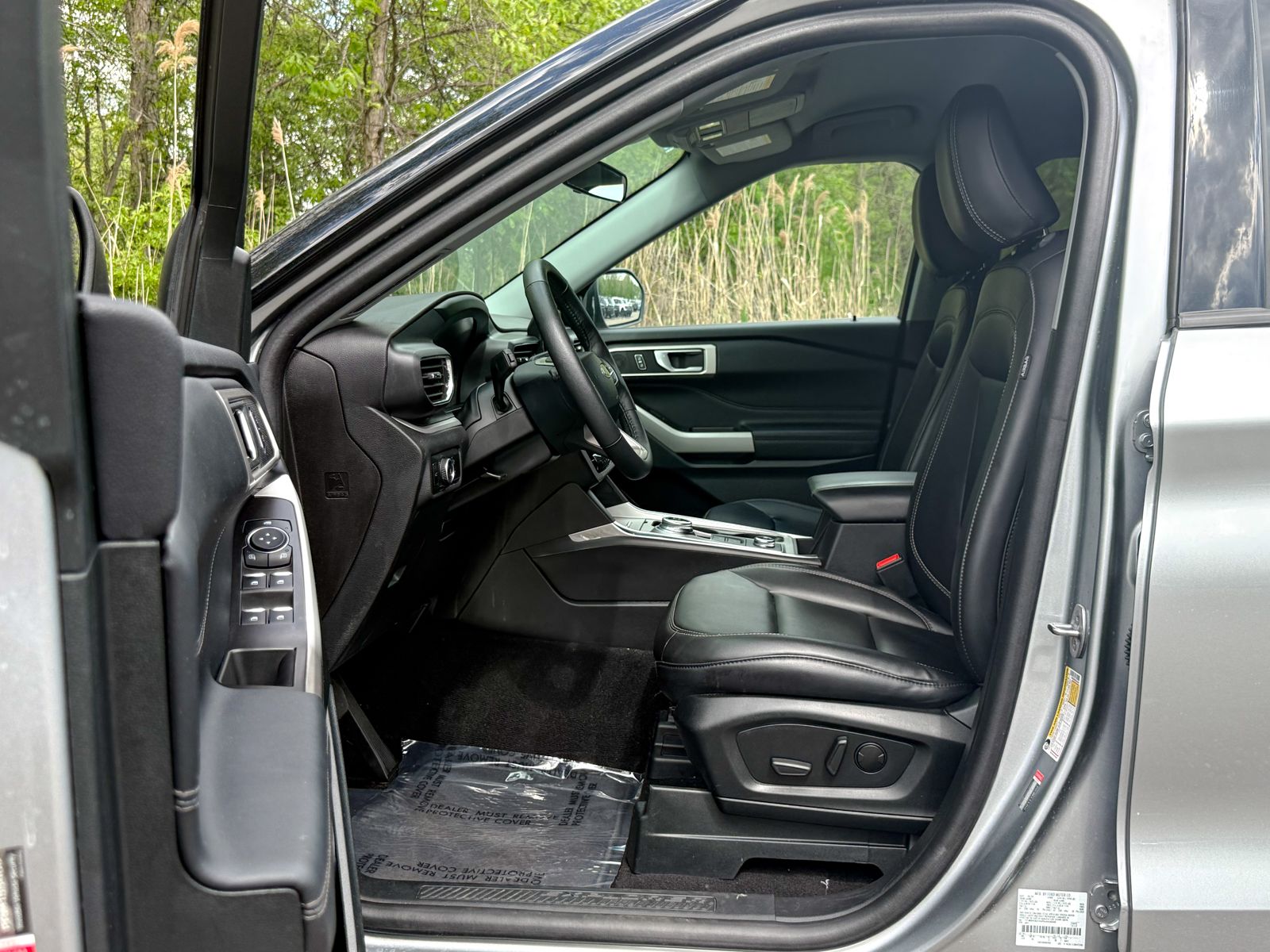 Used 2024 Ford Explorer - photo 21