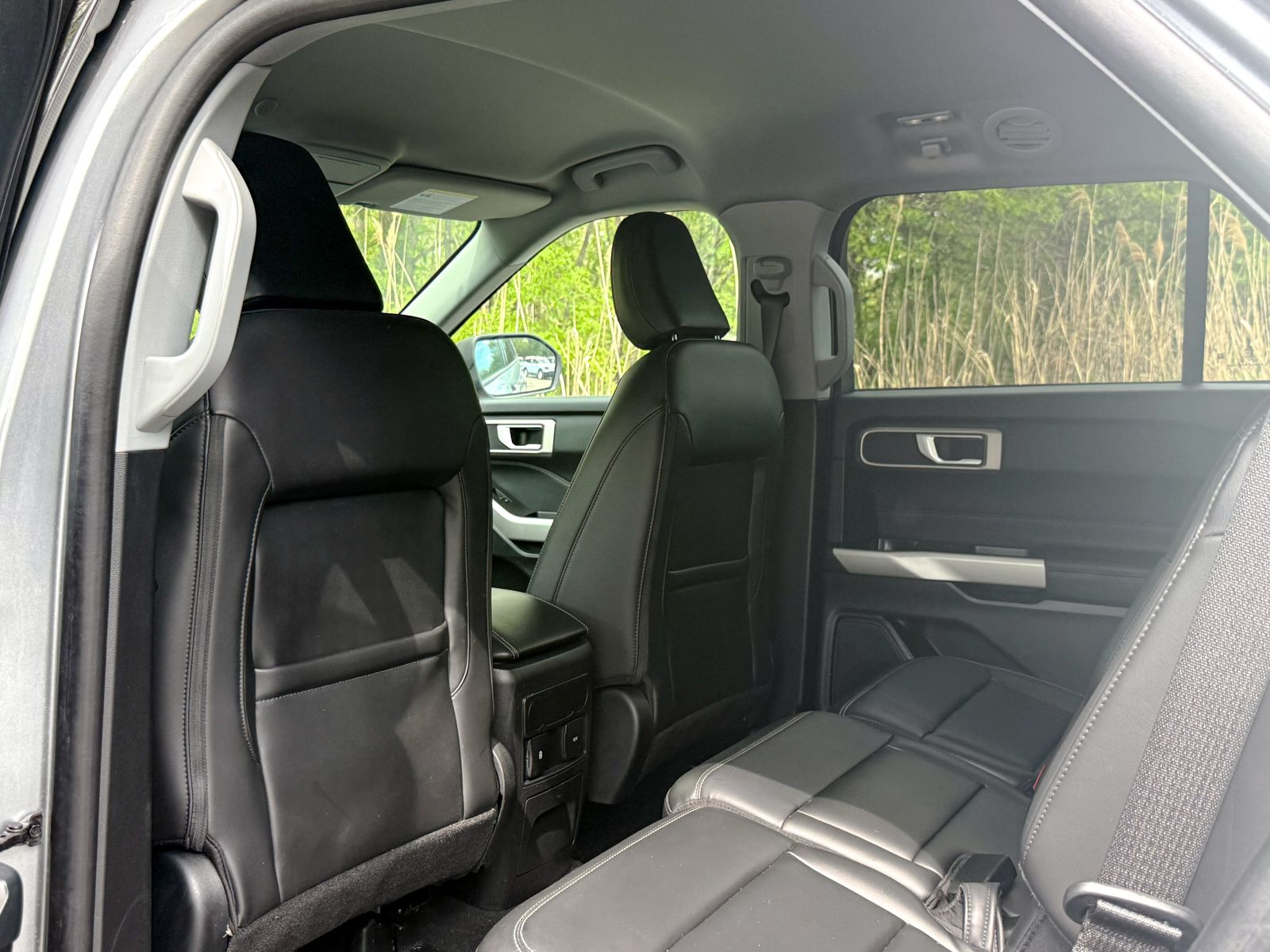 Used 2024 Ford Explorer - photo 23