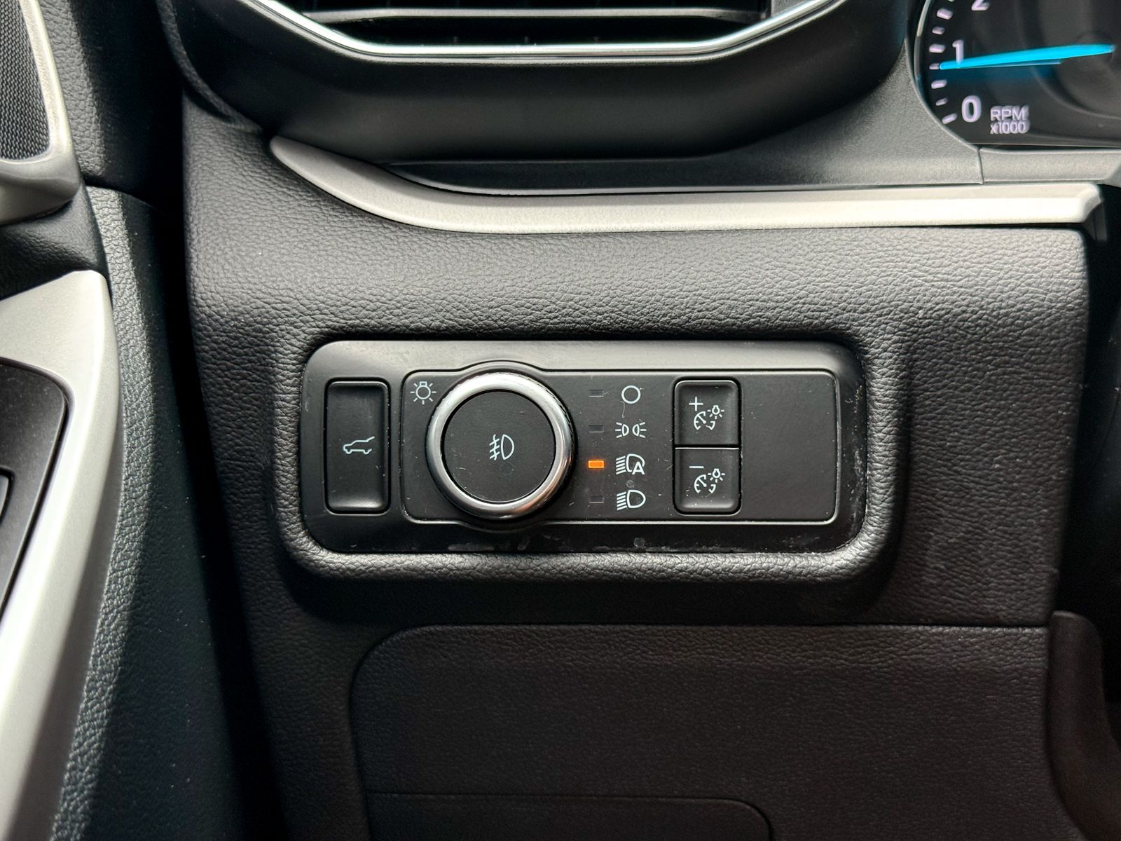 Used 2024 Ford Explorer - photo 38
