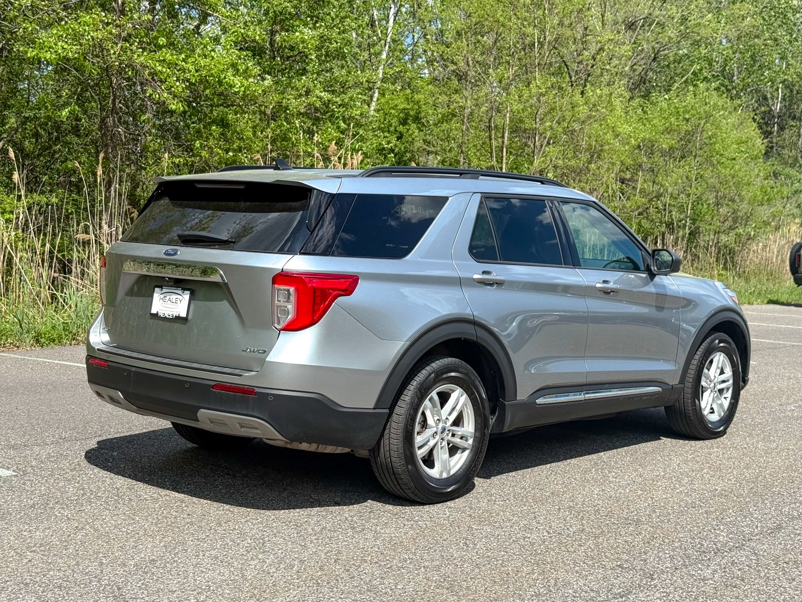 Used 2024 Ford Explorer - photo 8
