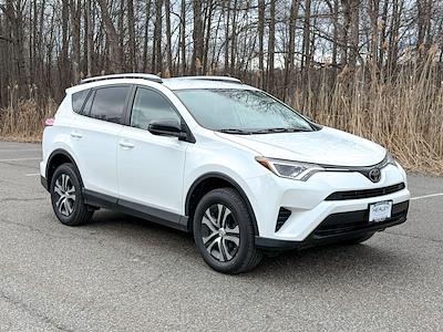 Used 2018 Toyota RAV4 - photo 1