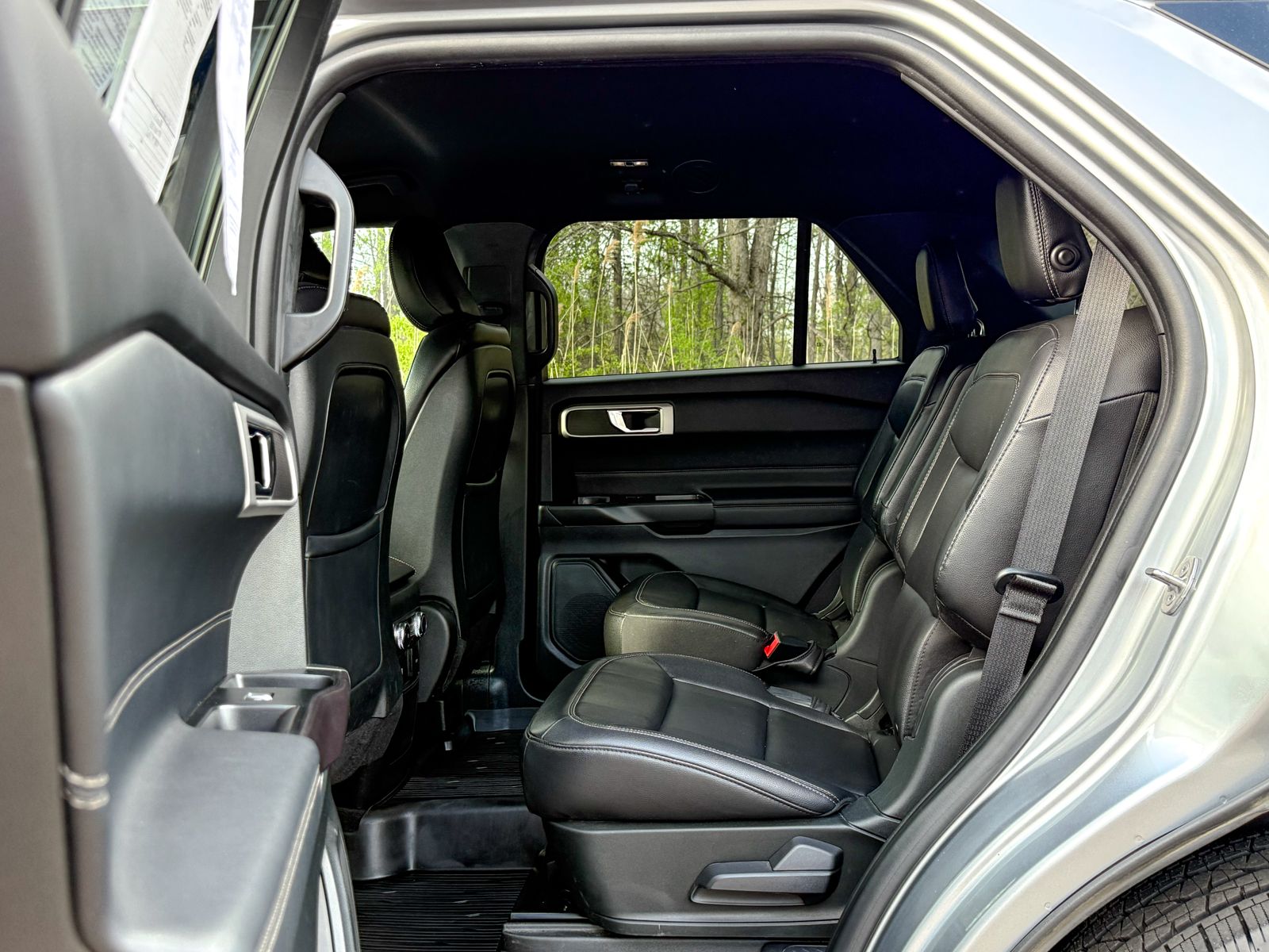 Used 2020 Ford Explorer - photo 12