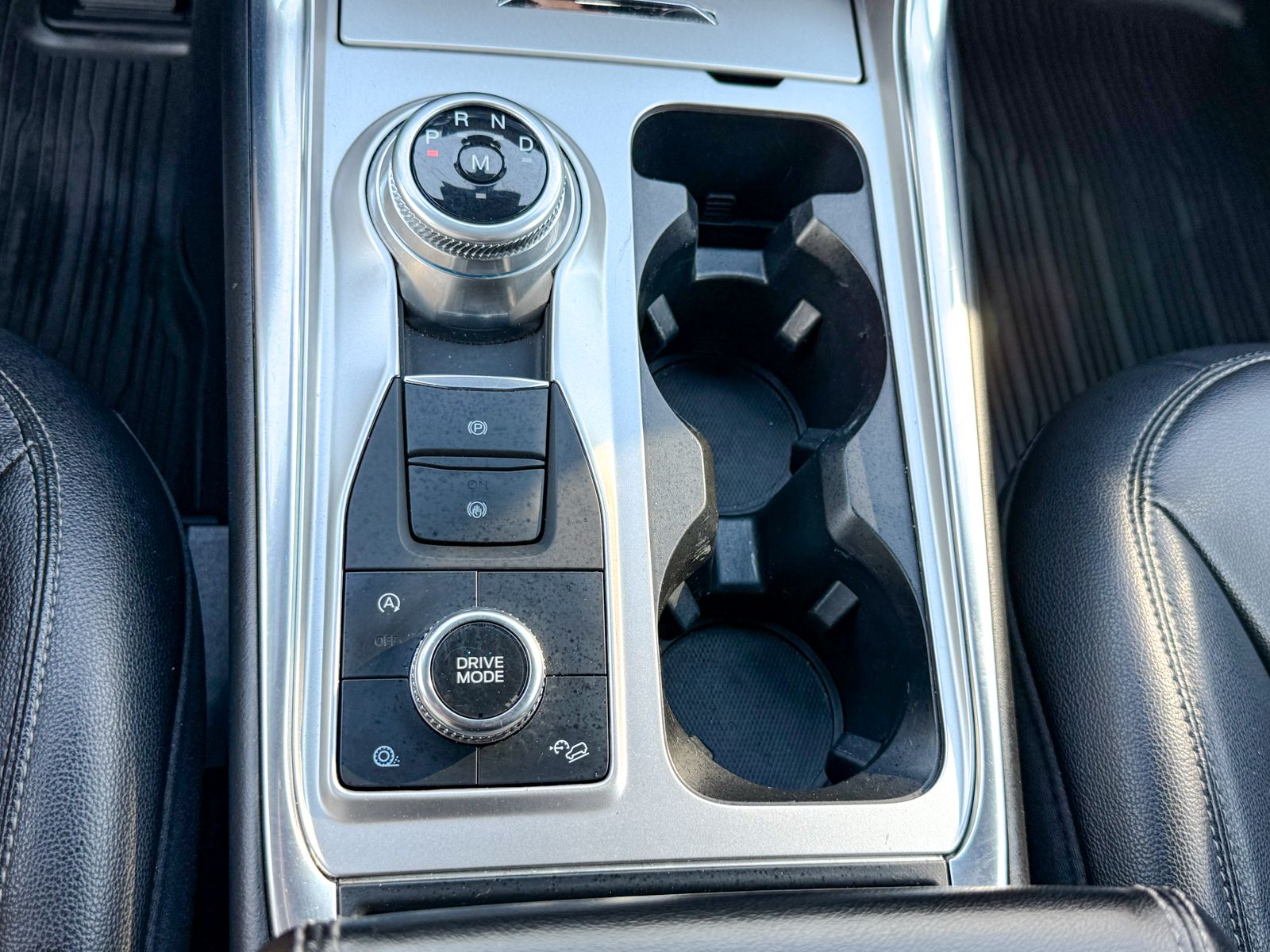 Used 2020 Ford Explorer - photo 23