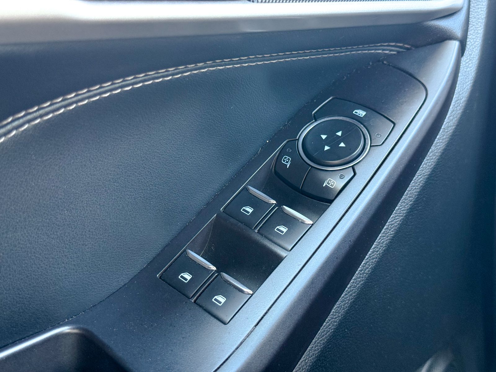 Used 2020 Ford Explorer - photo 27