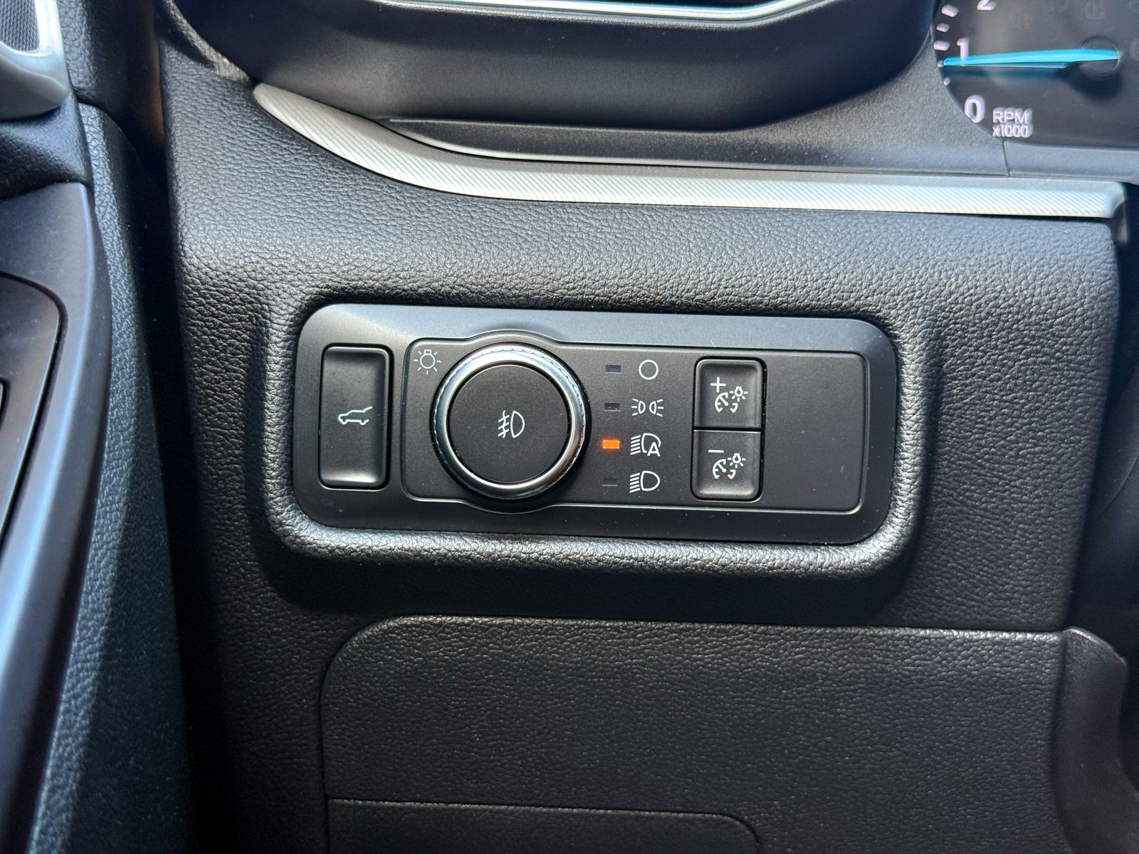 Used 2020 Ford Explorer - photo 28