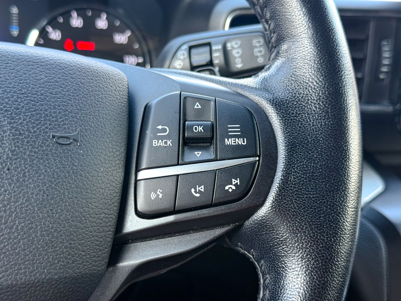 Used 2020 Ford Explorer - photo 34