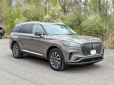 Used 2025 Lincoln Aviator - photo 1