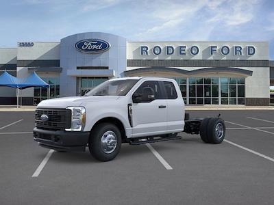 New 2025 Ford F-350 Super Cab Cab Chassis for sale #R25730 - photo 1