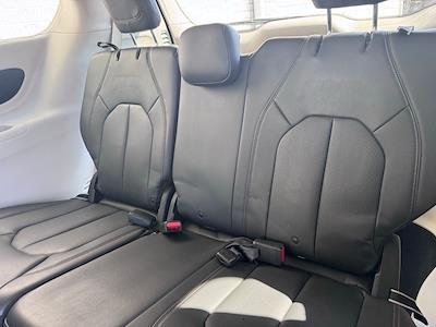 Used 2020 Chrysler Pacifica - photo 1