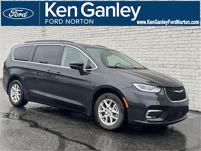 Used 2022 Chrysler Pacifica Touring L Minivan for sale #34546P - photo 1
