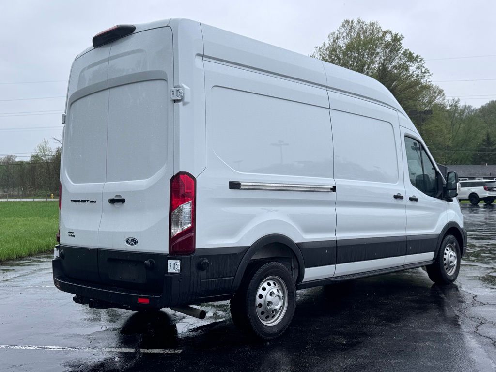 Used 2026 Ford Transit 350 - photo 8