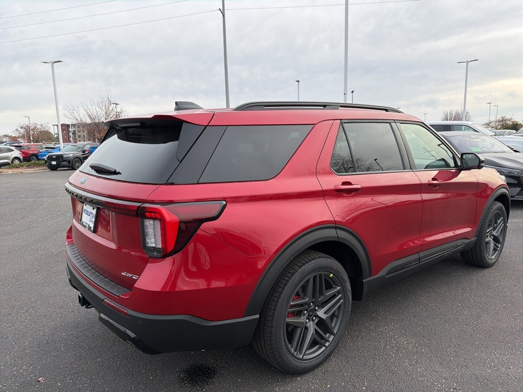 New 2026 Ford Explorer ST-Line - photo 2