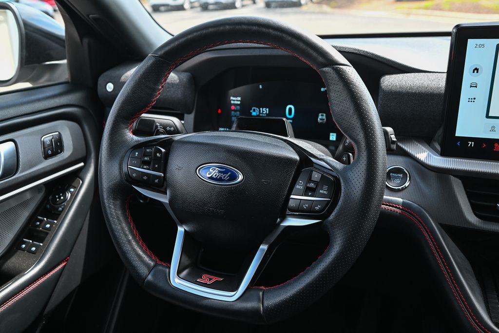 Used 2025 Ford Explorer - photo 33