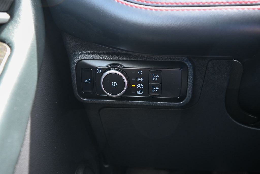 Used 2025 Ford Explorer - photo 41