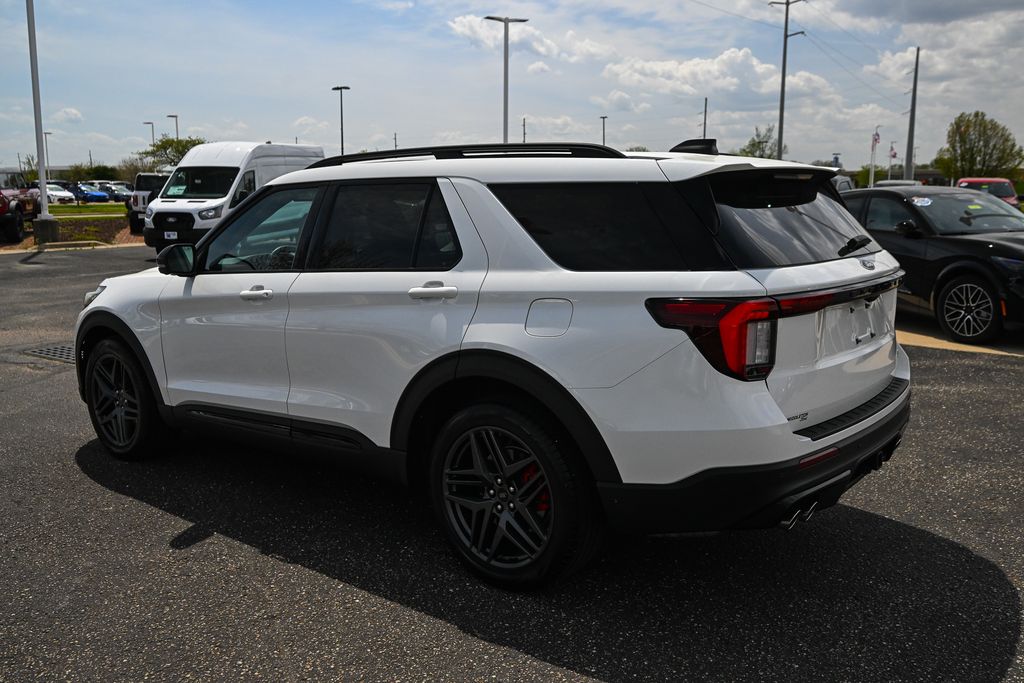 Used 2025 Ford Explorer - photo 7
