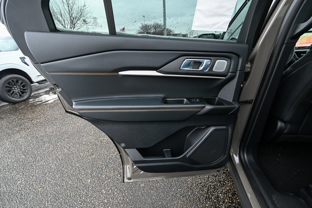 New 2026 Ford Explorer - photo 25