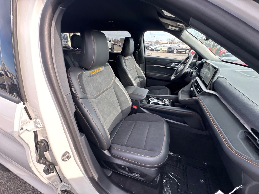 New 2026 Ford Explorer - photo 18