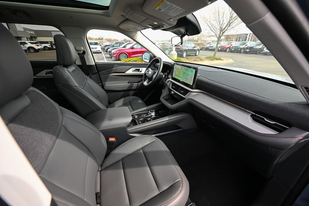 New 2026 Ford Explorer - photo 25