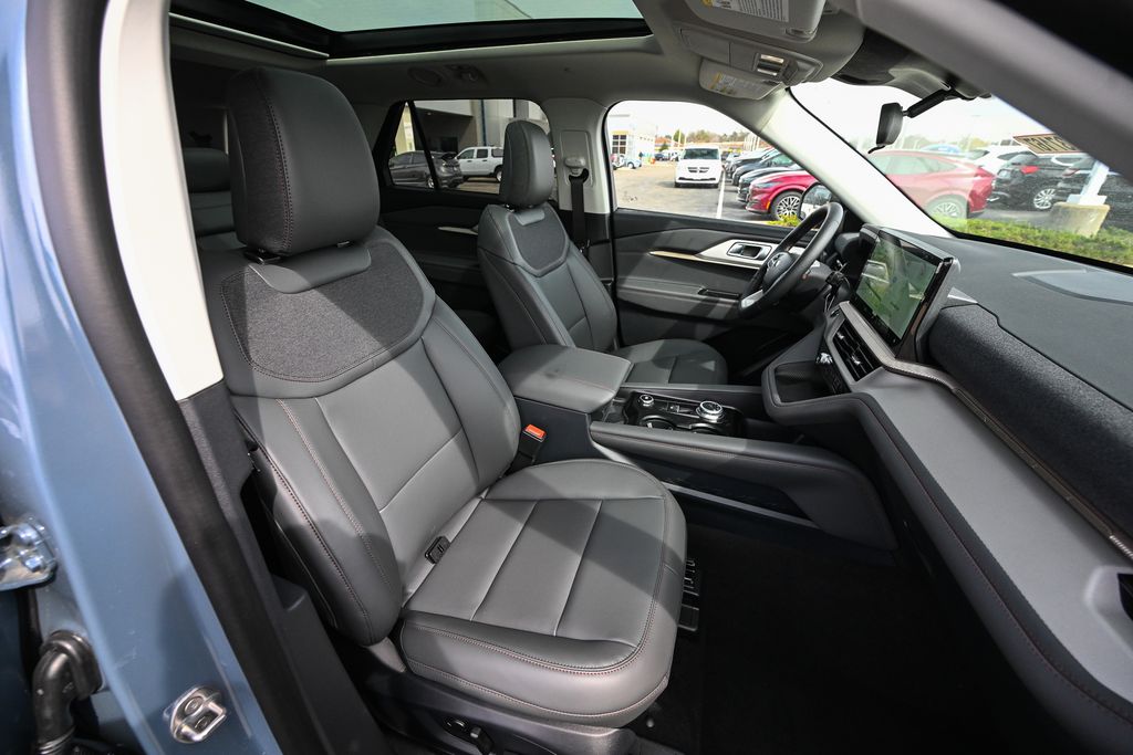 New 2026 Ford Explorer - photo 26