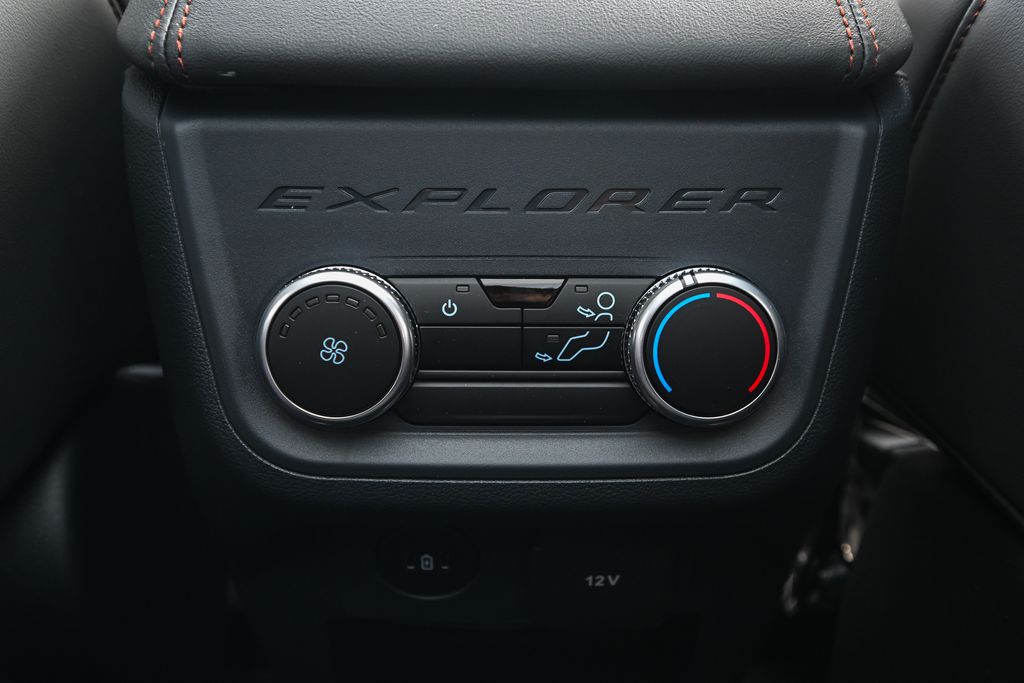 New 2026 Ford Explorer - photo 29