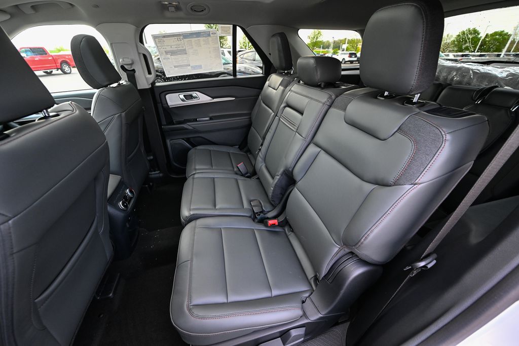 New 2026 Ford Explorer - photo 21
