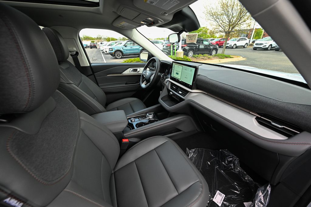 New 2026 Ford Explorer - photo 24