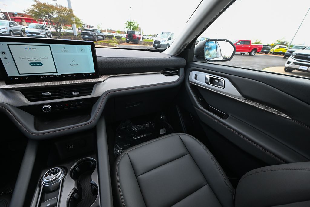 New 2026 Ford Explorer - photo 32