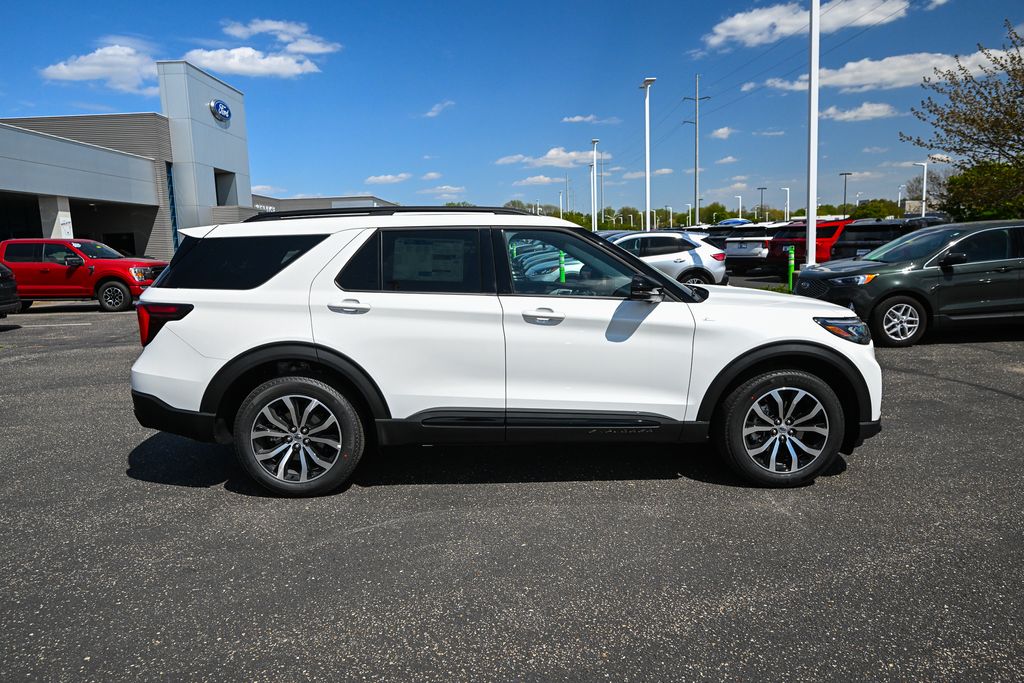 New 2026 Ford Explorer - photo 5