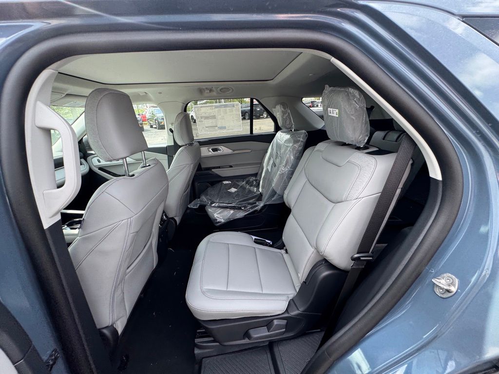New 2026 Ford Explorer - photo 13