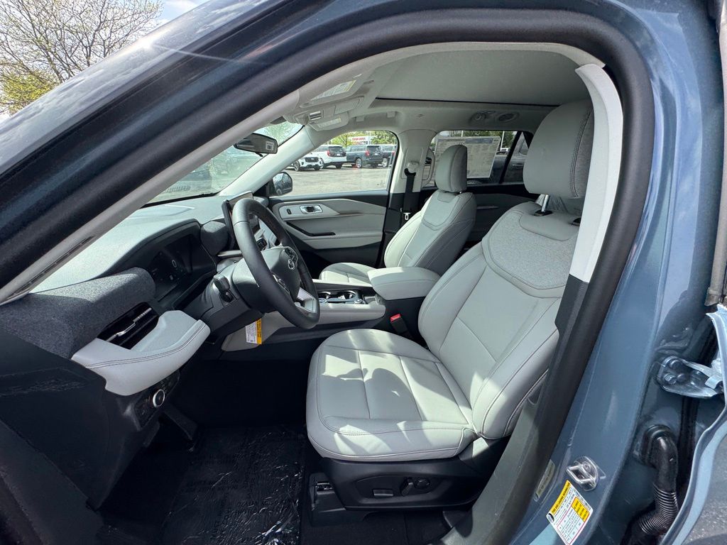 New 2026 Ford Explorer - photo 15