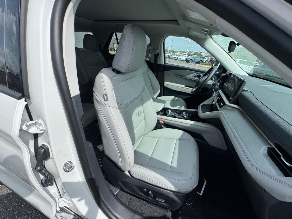 New 2026 Ford Explorer - photo 20