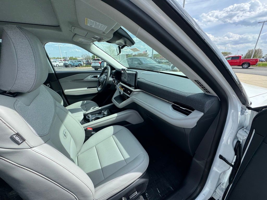 New 2026 Ford Explorer - photo 21