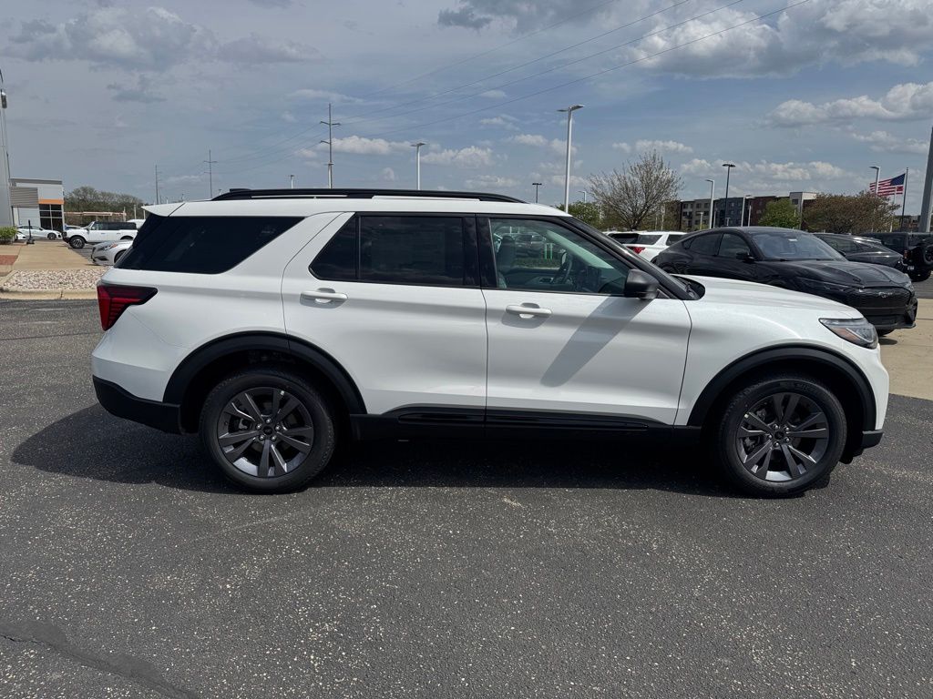 New 2026 Ford Explorer - photo 5