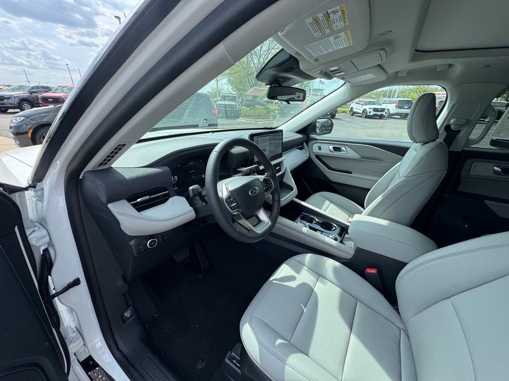 New 2026 Ford Explorer - photo 10