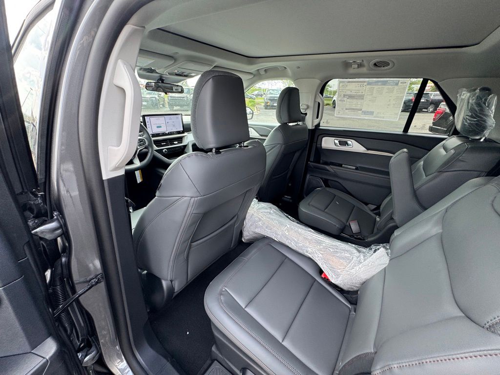 New 2026 Ford Explorer - photo 12
