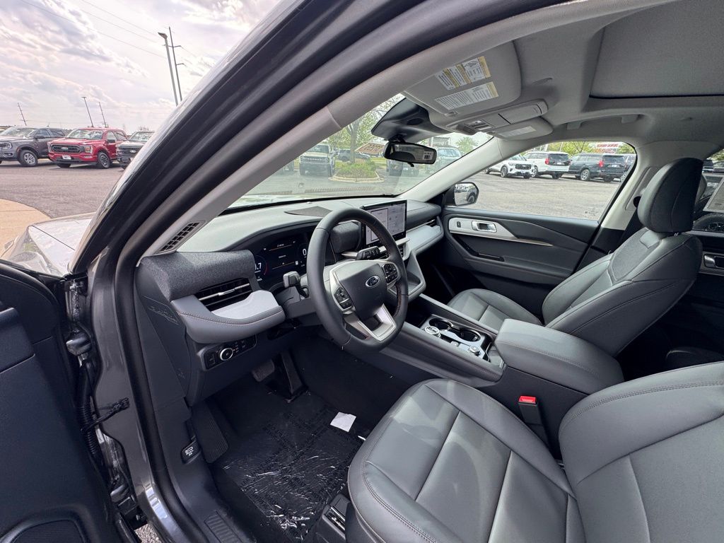 New 2026 Ford Explorer - photo 14