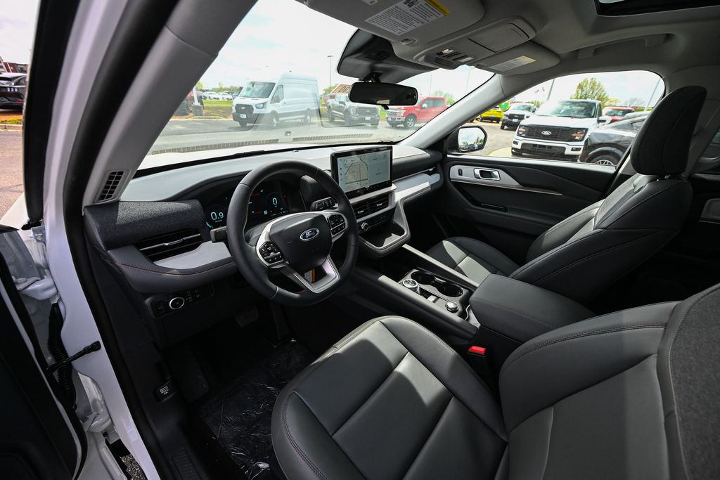 New 2026 Ford Explorer - photo 18