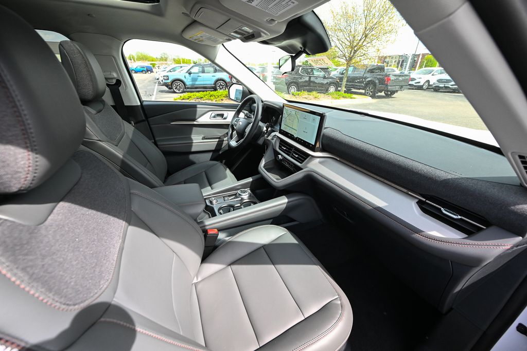 New 2026 Ford Explorer - photo 25