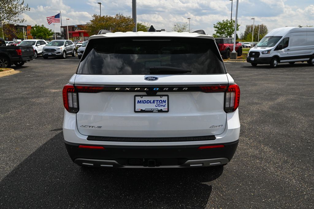 New 2026 Ford Explorer - photo 5