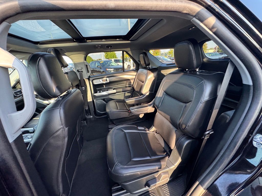 Used 2023 Ford Explorer - photo 17
