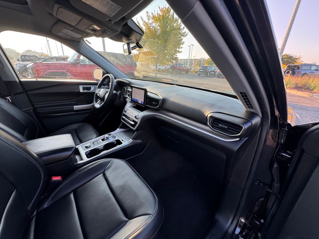 Used 2023 Ford Explorer - photo 19