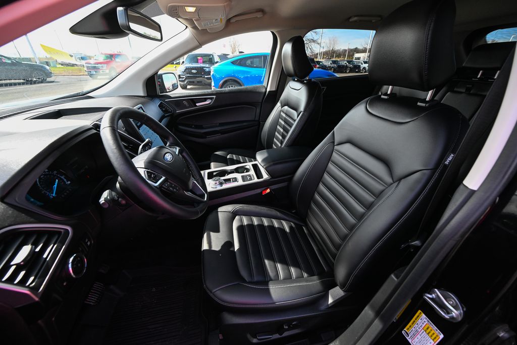 Used 2024 Ford Edge - photo 20