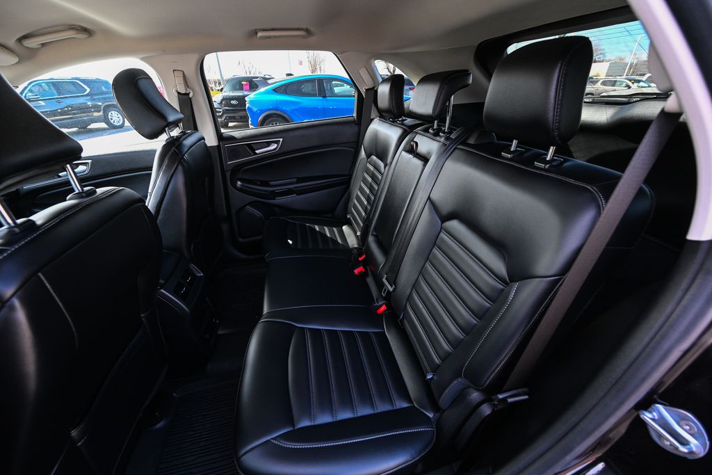 Used 2024 Ford Edge - photo 23