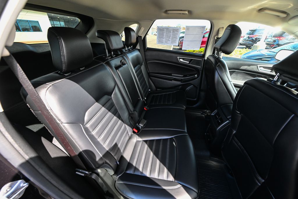 Used 2024 Ford Edge - photo 29