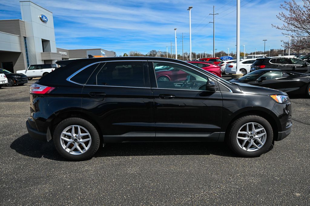 Used 2024 Ford Edge - photo 5